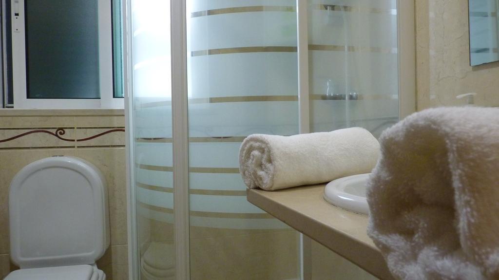 Azores Holidays House -B&B - Suites - Self Check-In Keyboard Понта Делгада Екстериор снимка